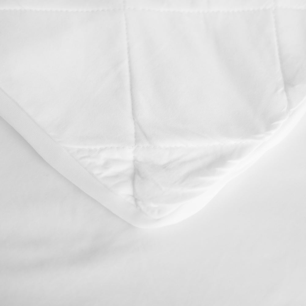 Bamboo Manly Mattress Protector by ettitude